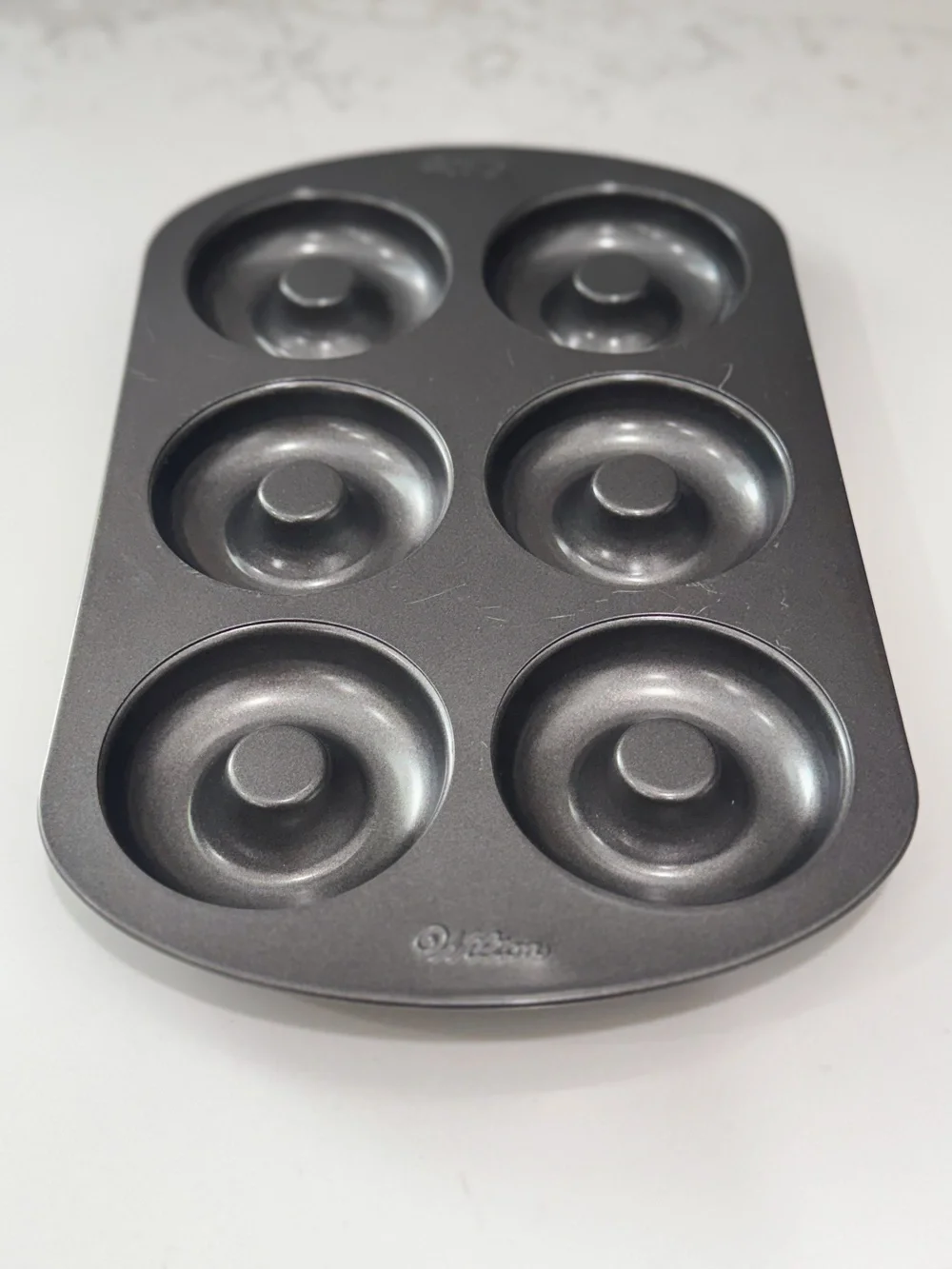 Genuine Wilton 6 Non Stick Donut Pan Full Size Baked Doughnut Mold 12.5